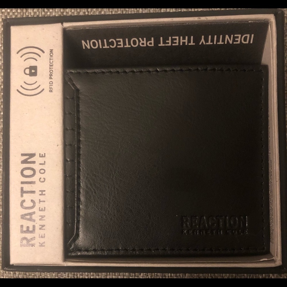 Kenneth Cole Men’s Wallet